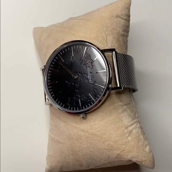 World Watch Face - Picture 3 of 4